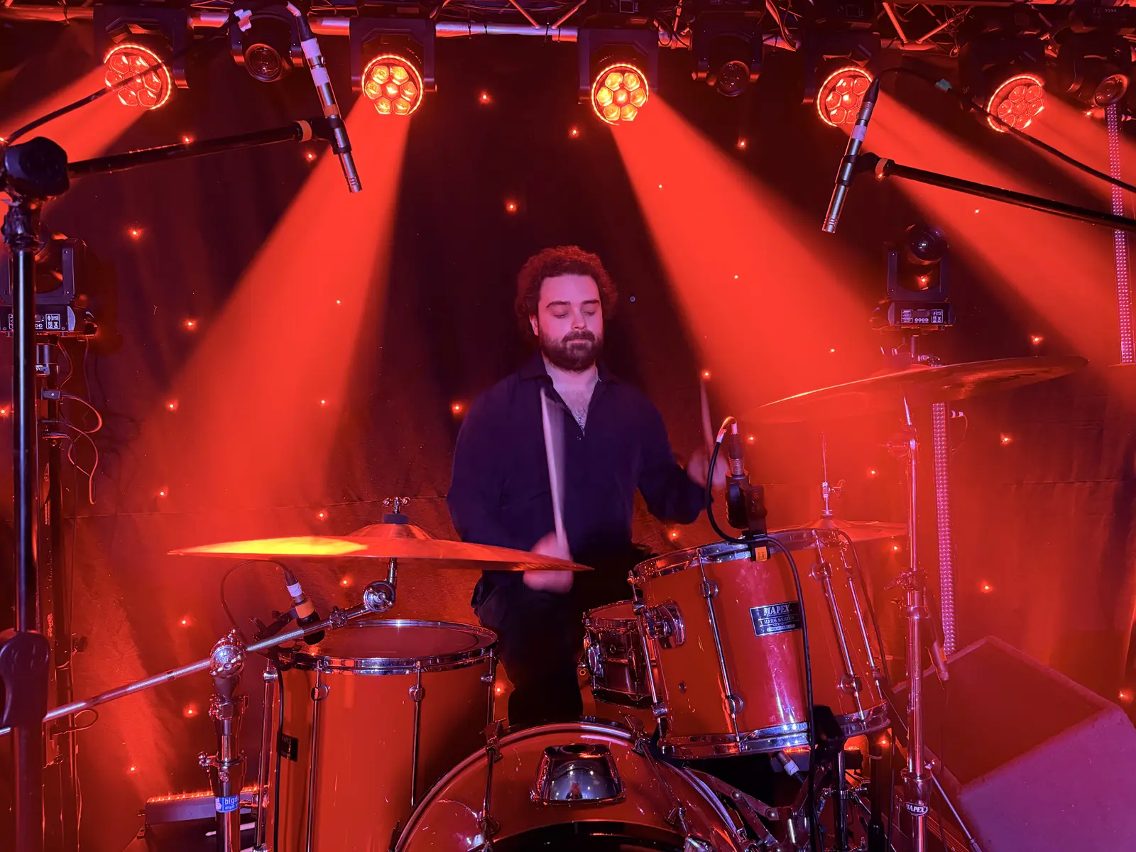 Truly Red live